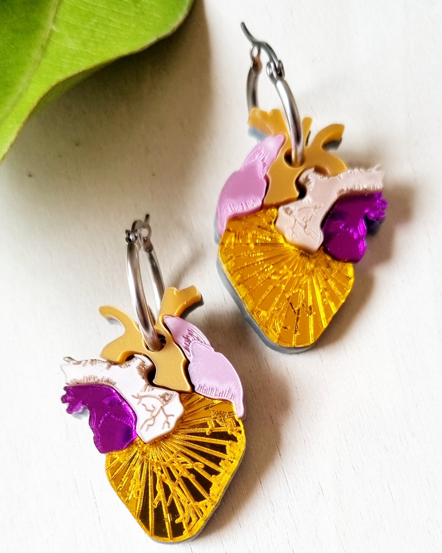 Pendientes corazón de fantasía naranja vibrante