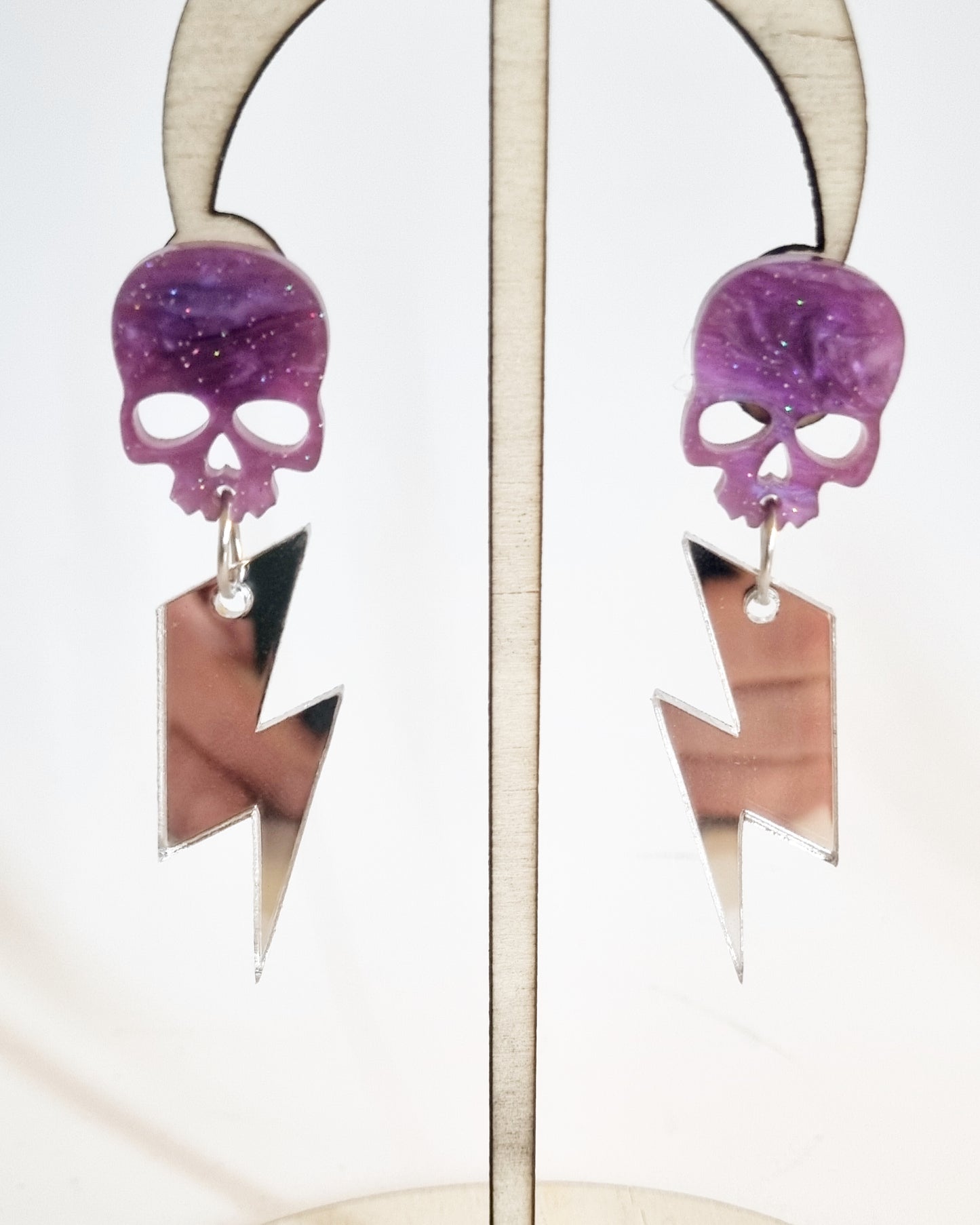 Pendientes rock calavera rayo