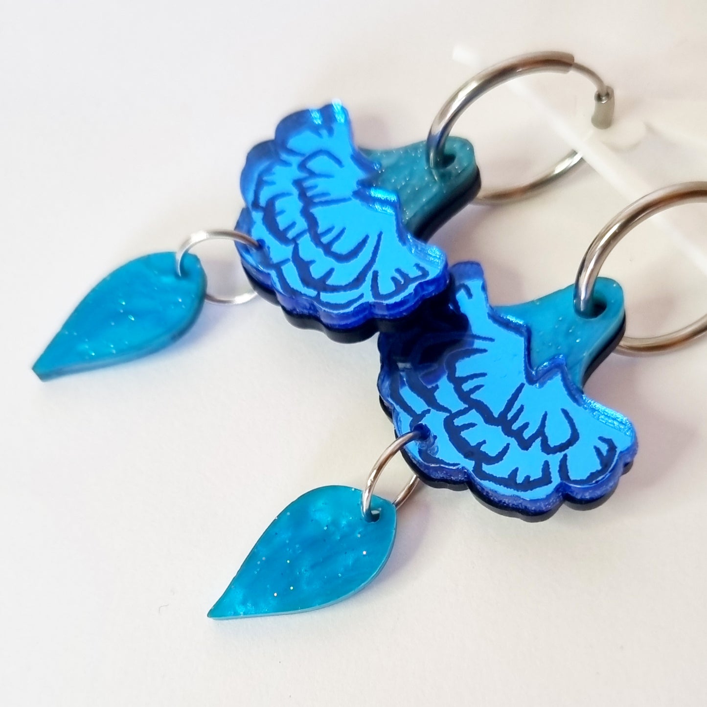 Pendientes rosas alegría