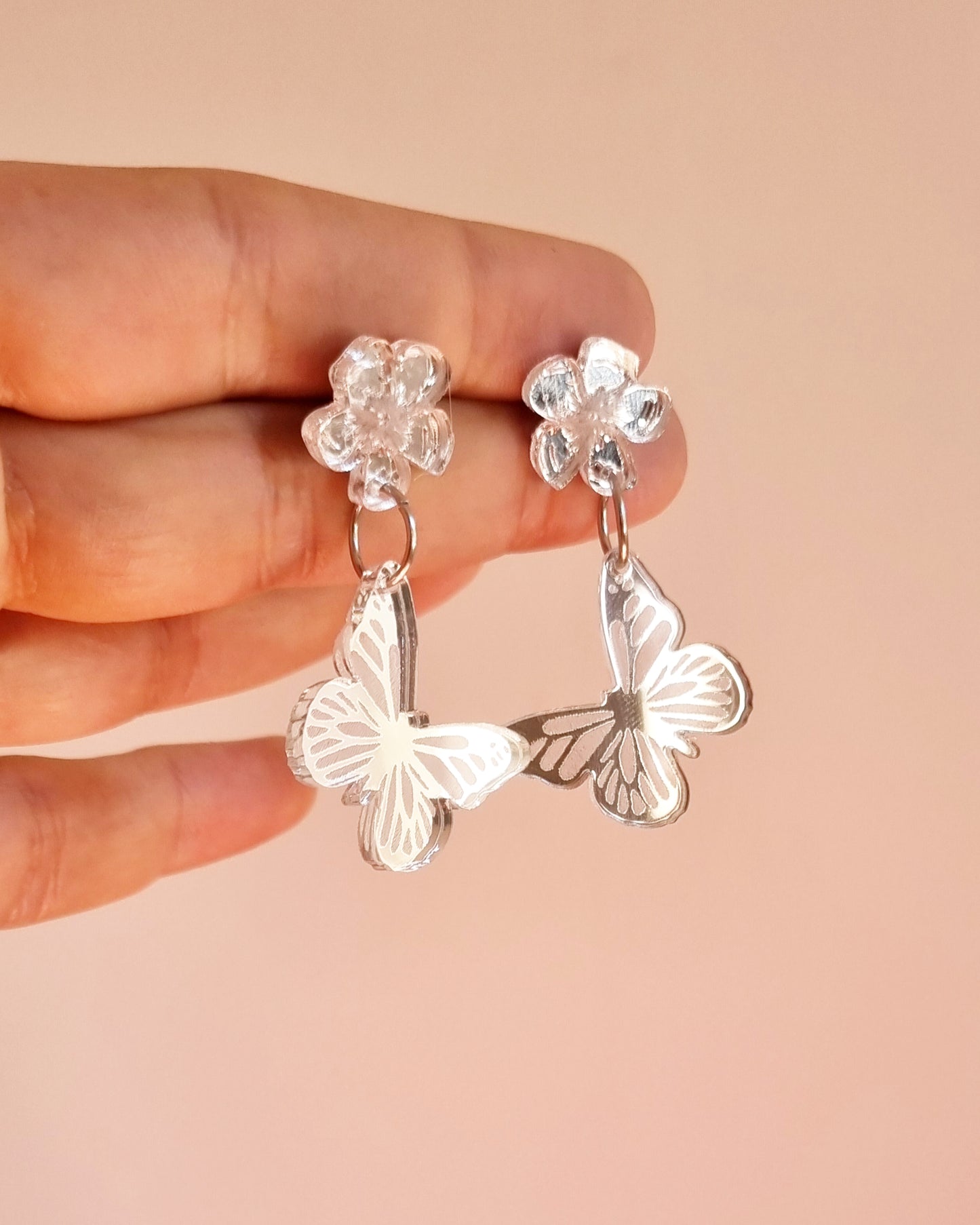 Pendientes mariposas essence colors