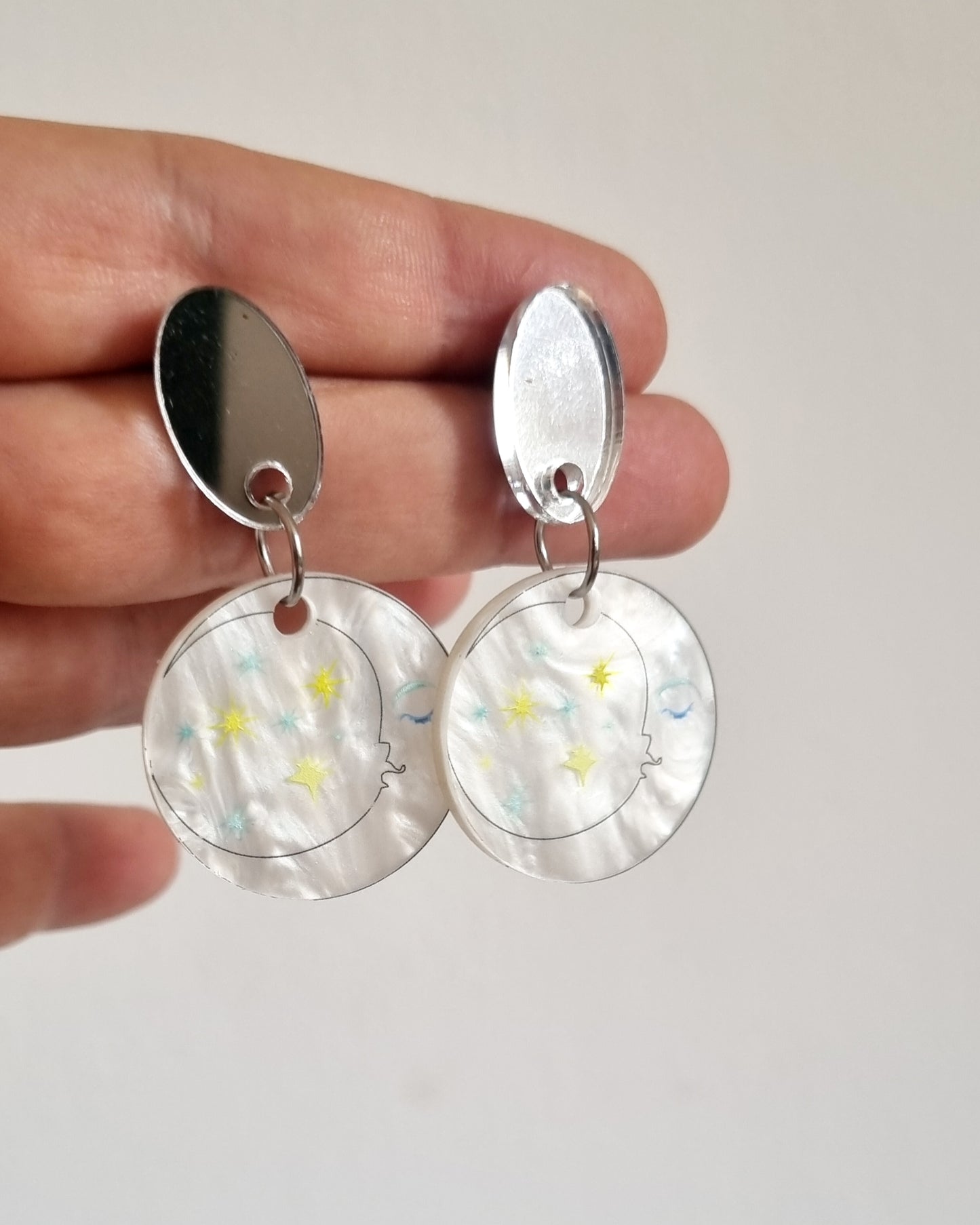 Pendientes lunas soñando