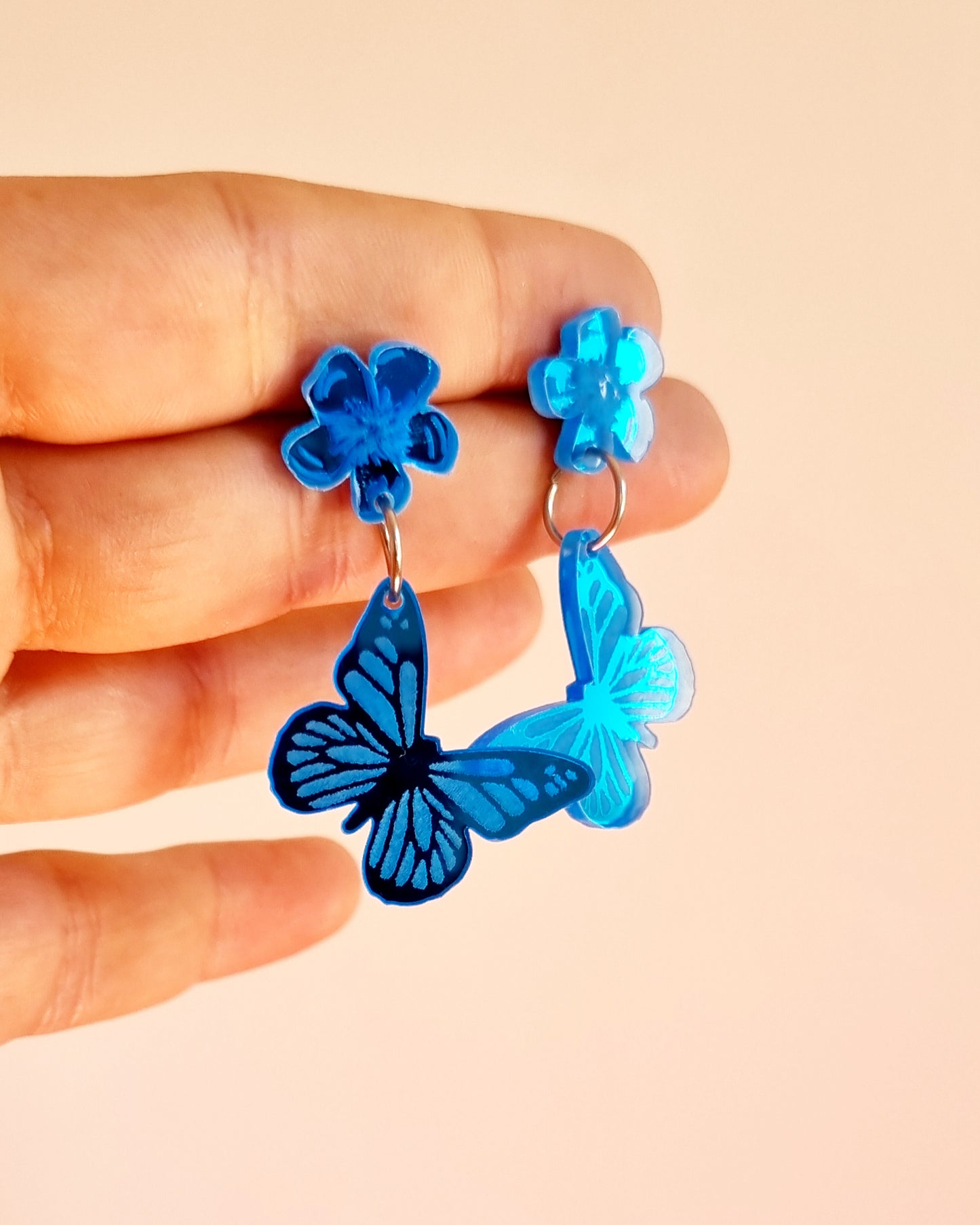 Pendientes mariposas essence colors