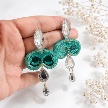 Pendientes antifaz glam night desayuno con diamantes