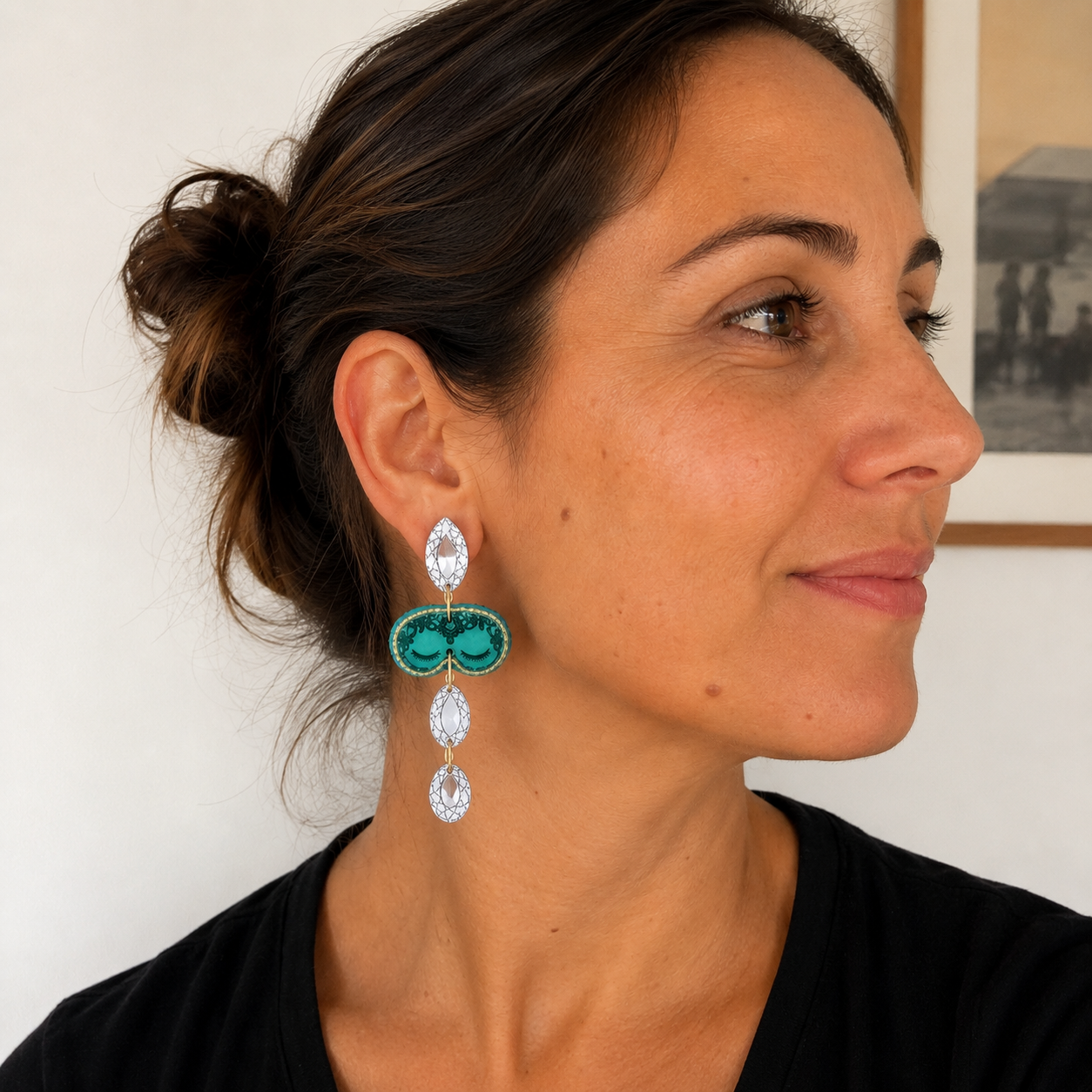 Pendientes antifaz glam night desayuno con diamantes