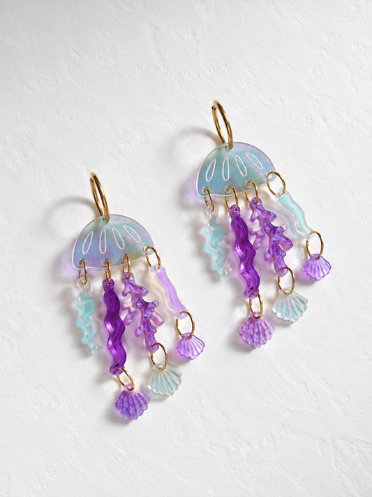Medusas iridiscentes 8 pares disponibles.