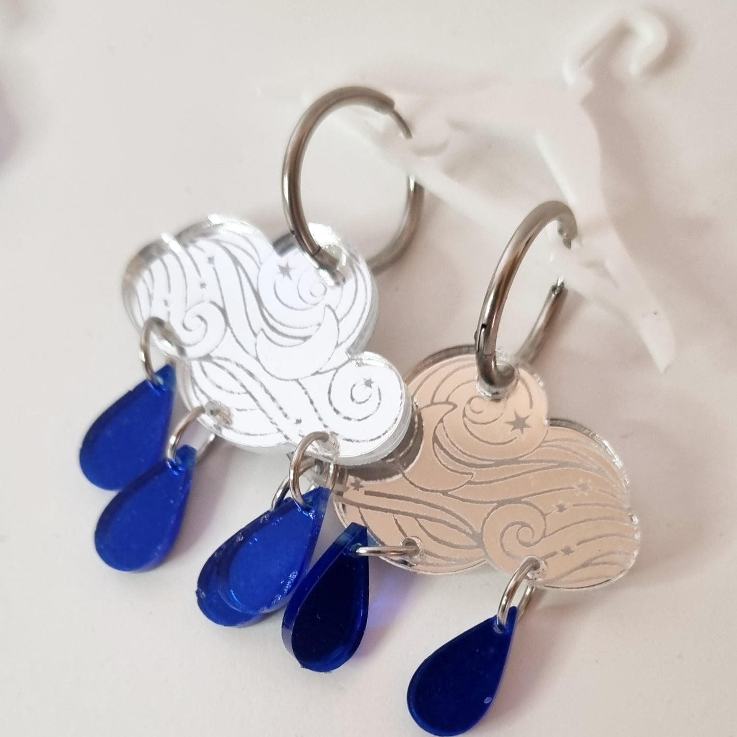 Pendientes nubes art